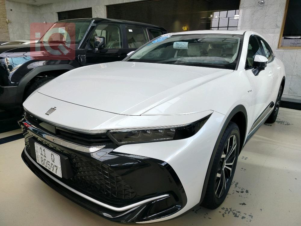 Toyota Crown Signia